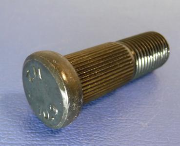 Radbolzen Hinterachse 34,5