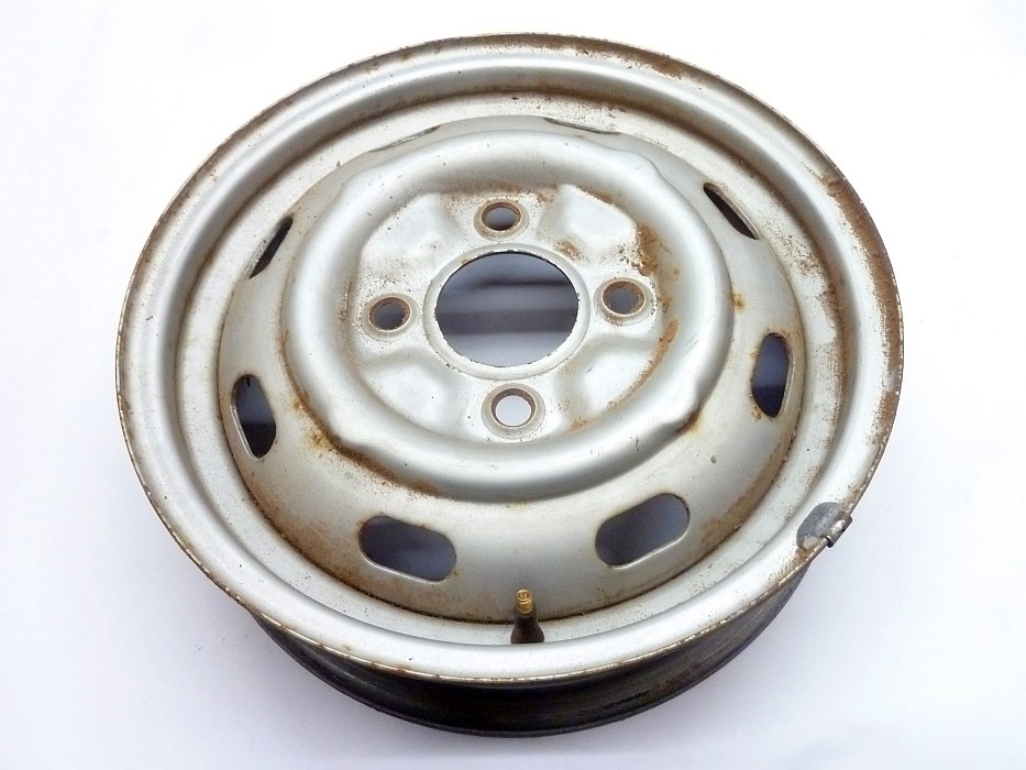 Felge, LK 4x130, 4,5x15, ET 34, mit Hump – Angebot von Ralfs VW-Teile