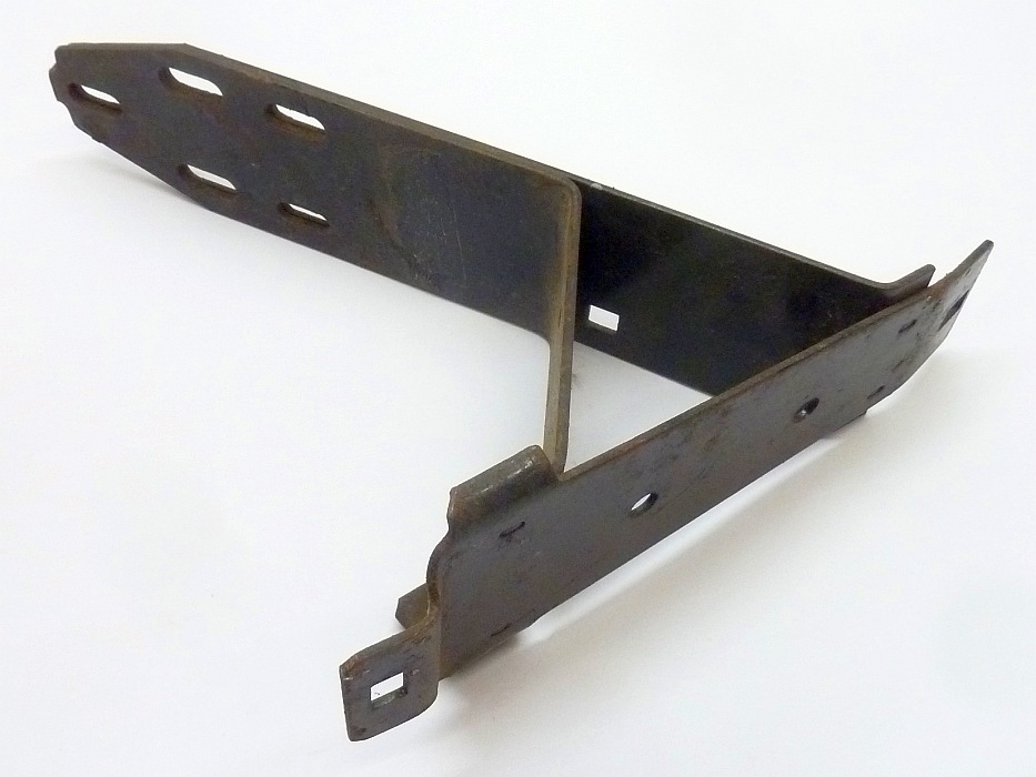 Stoßstangenhalter hinten links '68-'72 – Angebot von Ralfs VW-Teile