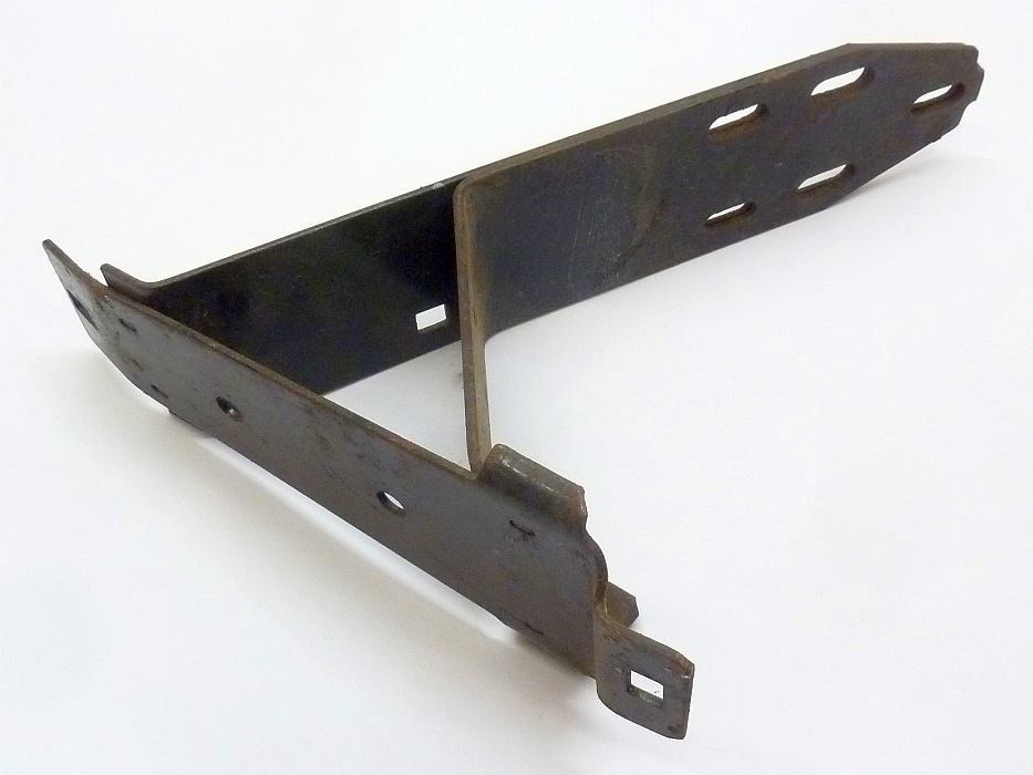 Stoßstangenhalter hinten rechts '68-'72 – Angebot von Ralfs VW-Teile