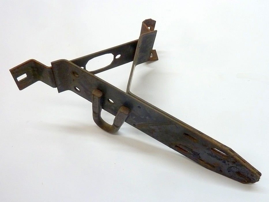 Stoßstangenhalter hinten links '73-'74 – Angebot von Ralfs VW-Teile