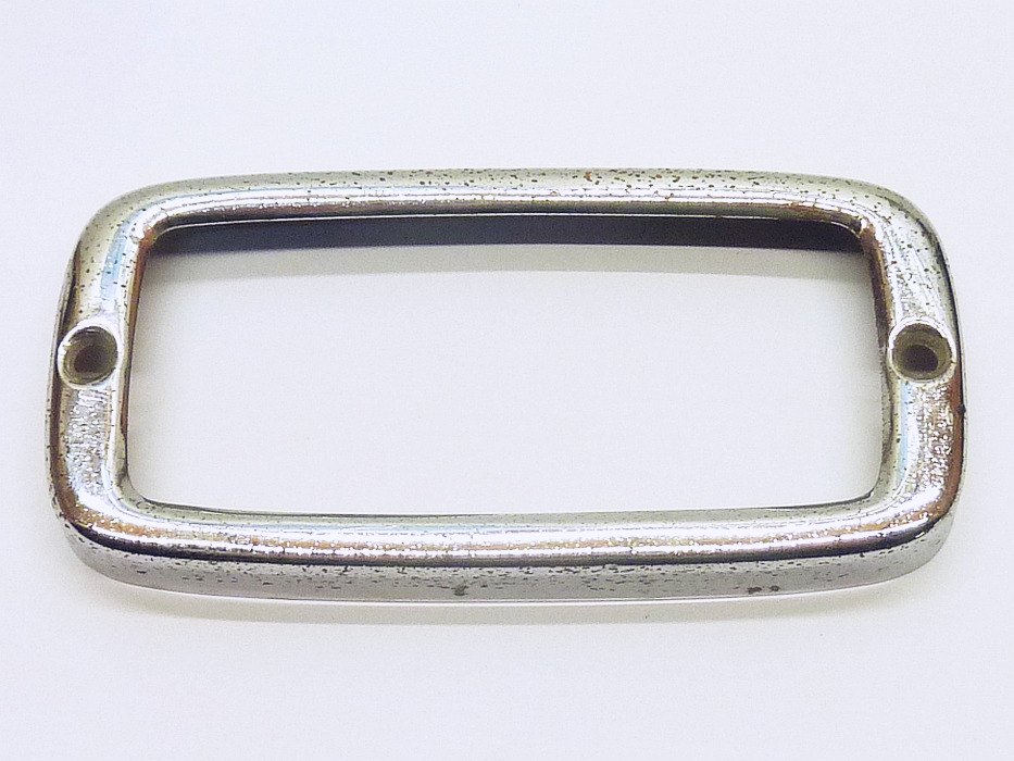 Rahmen um Glas für Rückfahrscheinwerfer, verchromt, A3-4