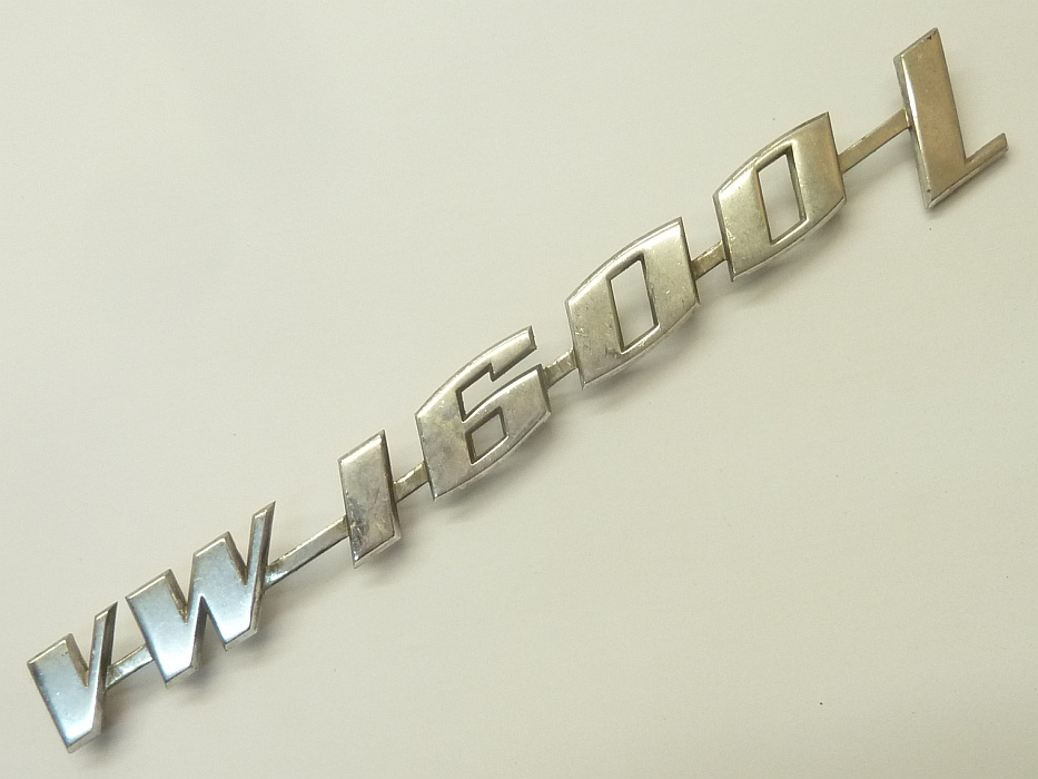 Schriftzug "VW 1600 L", Typ 3