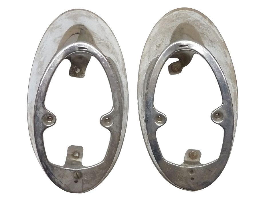 Gehäuse Schlussleuchte rechts – Angebot von Ralfs VW-Teile