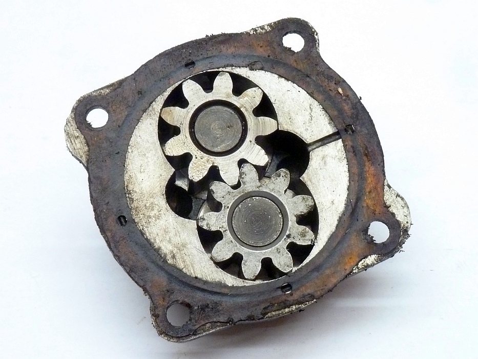 Ölpumpe komplett (17mm M6)