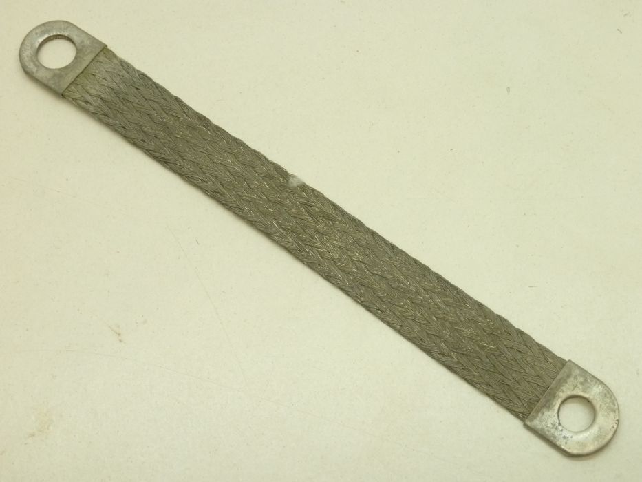 Masseband zwischen Getriebe und Rahmen ca. 200 mm
