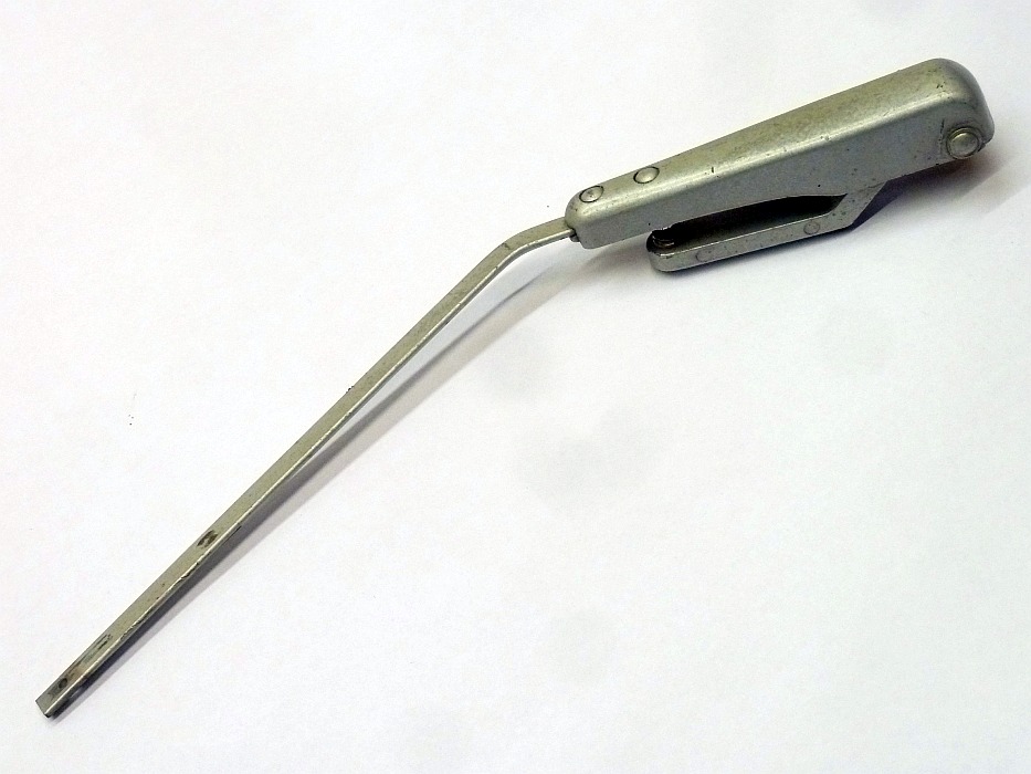 Wischerarm links oder rechts (alufarben) – Angebot von Ralfs VW-Teile
