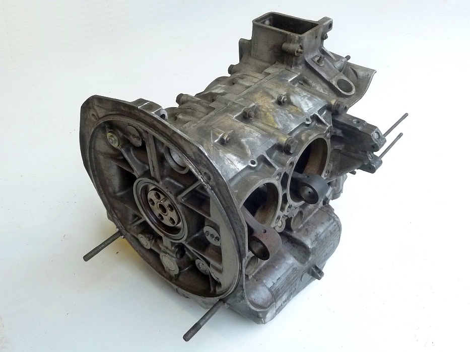 Motorblock, 2000, mit Hydrostößeln, für mechanische Benzinpumpe – Angebot von Ralfs VW-Teile