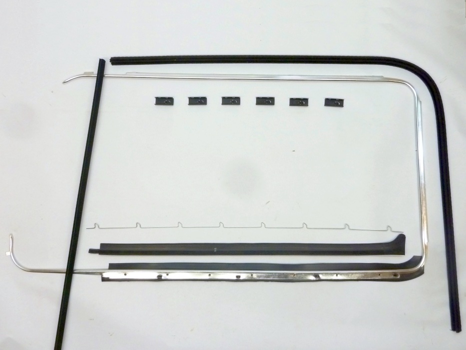Zierrahmen Fensterschacht-Dichtung, links, chrom – Angebot von Ralfs VW-Teile