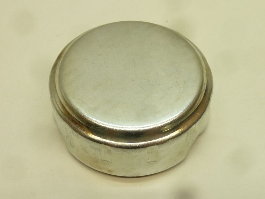 Tankdeckel mit Dichtung, Ø 70 mm, hoch, ohne VW-Zeichen – Angebot von Ralfs VW-Teile