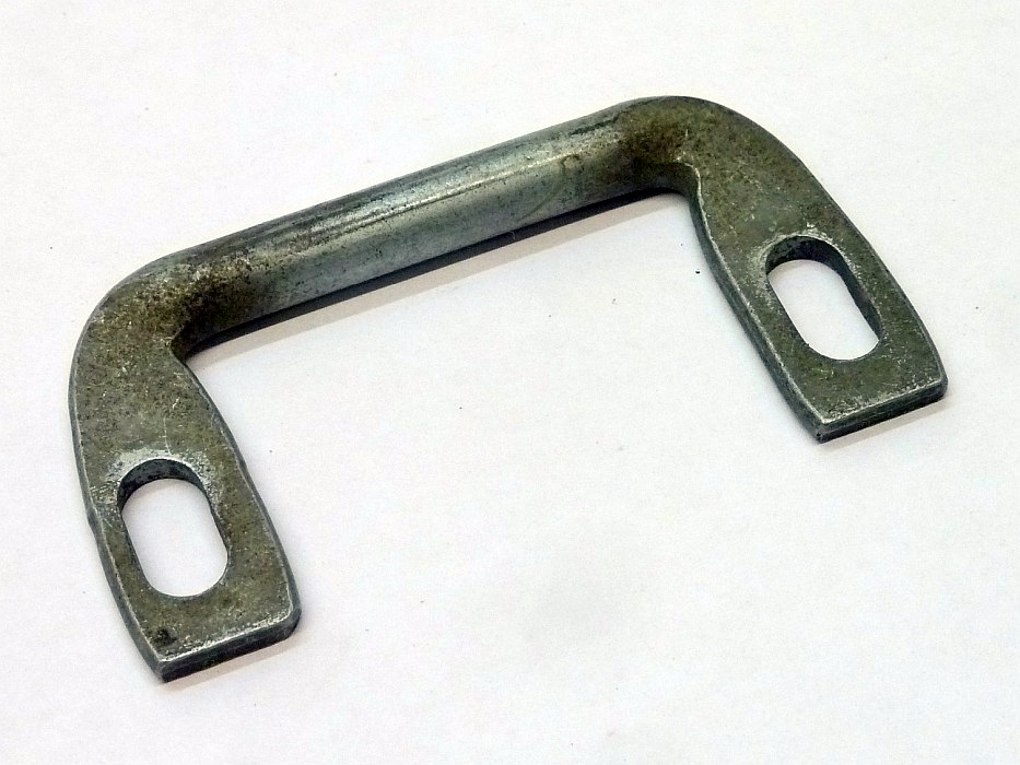 Halter für Beifahrersitzlehne an Trennwand, "flach"