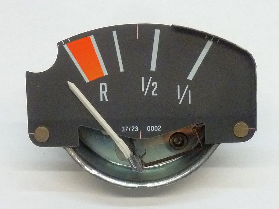 Tankuhr 74-'75 (grau) – Angebot von Ralfs VW-Teile