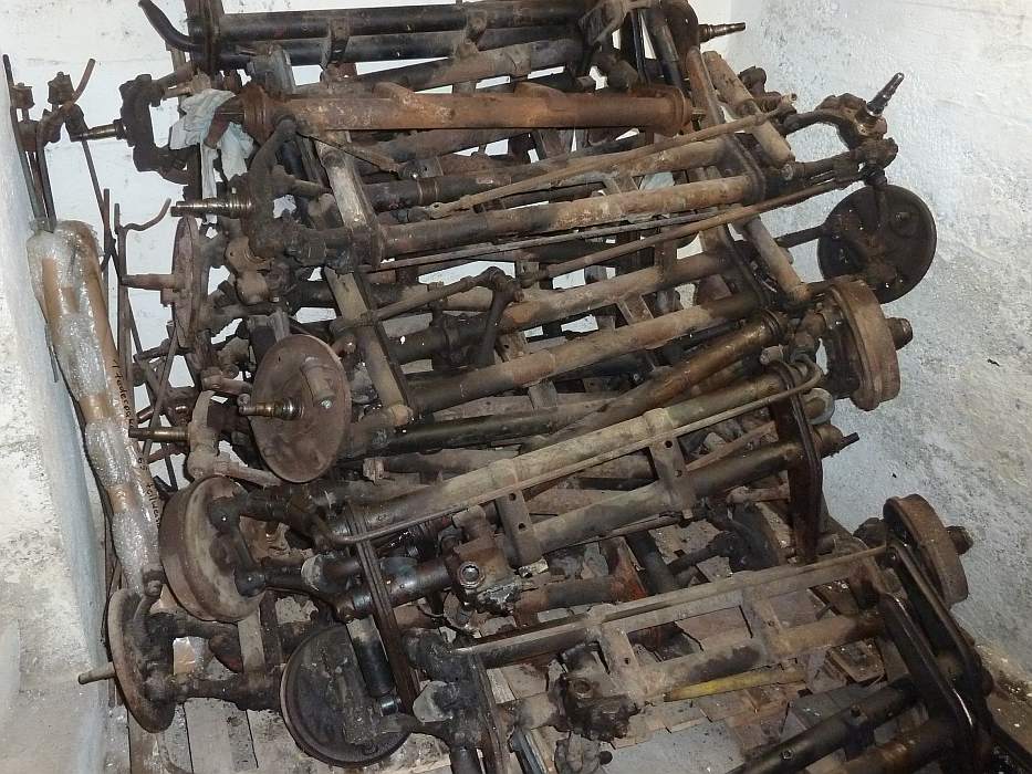 Vorderachskörper mit "langen" Stoßdämpferdomen, ohne Aufnahme für Lenkungsdämpfer – Angebot von Ralfs VW-Teile