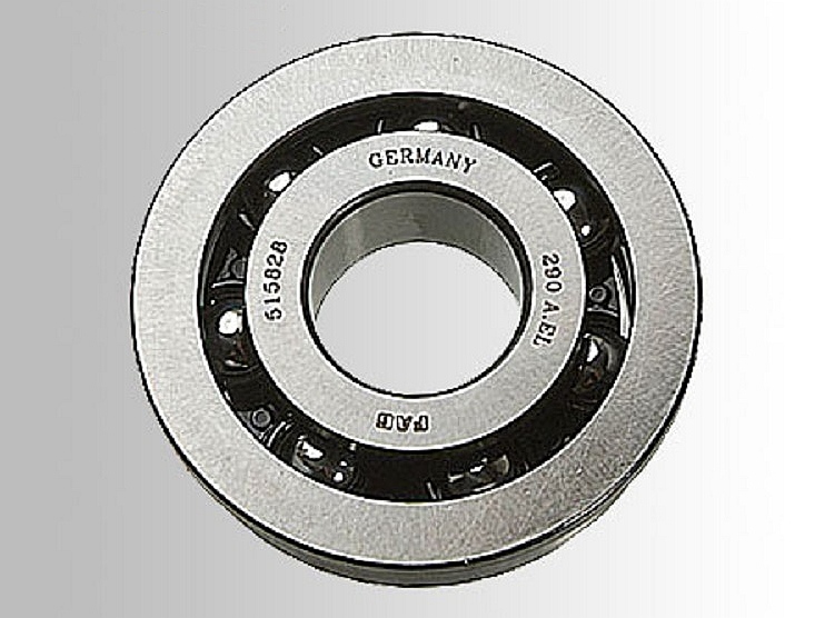 Kugellager für Antriebswelle, vorne
