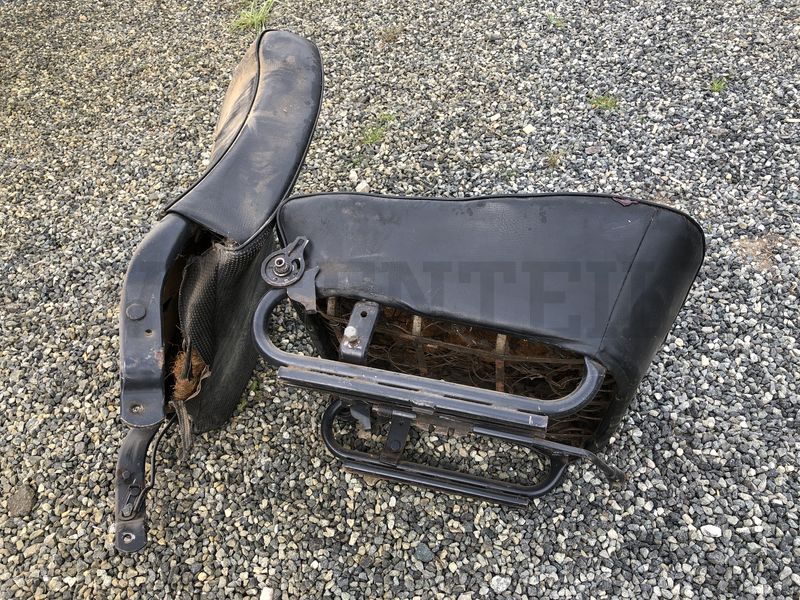 2 -GS Vordersitze komplett mit Lehne, Kunstleder schwarz – Angebot von Wagenteile
